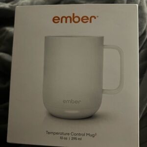 Ember White Temperature Control Mug² 10 oz